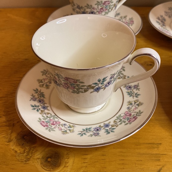 Royal Doulton Minton “Summer Song” Tea Cups and Saucers Set of 4 - Picture 6 of 15